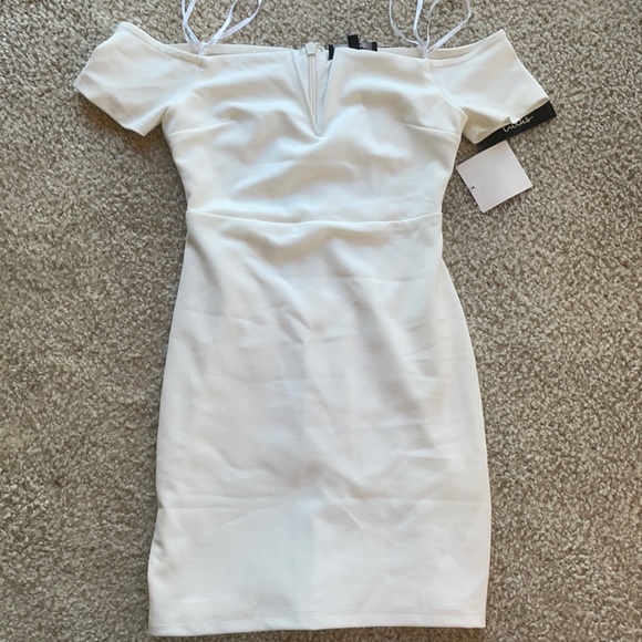 Lulus Over the Shoulder Bodycon - Picture 3 of 7